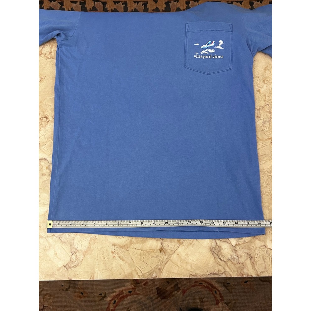 Vineyard Vines Men's Graphic Tee Plane Approaching Size XS NWT - Picture 6 of 12